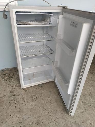 mini proyektorlar: İşlənmiş Mini Soyuducu Satılır, rəng - Ağ, Dolab içi — 2