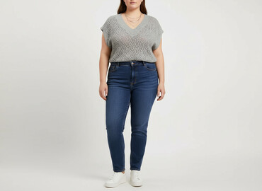 Swetry: Sweter damski, rozmiar 4XL