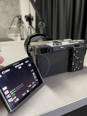 sony alpha 7: Sony Alpha 7C + Zeiss 24-70 f4 в комплекте оригинальная батарейка и — 1
