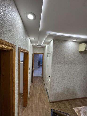 Куплю квартиру: Баку, 8-ой микрорайон, 3 комнаты, Вторичка, м. Азадлыг Проспекти, 64 м²
