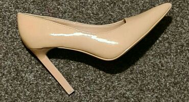 bona obuca: Pumps, Bershka, 38