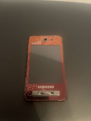 телефон ж2: Samsung GT-S5230 La Fleur, Колдонулган, түсү - Кызыл