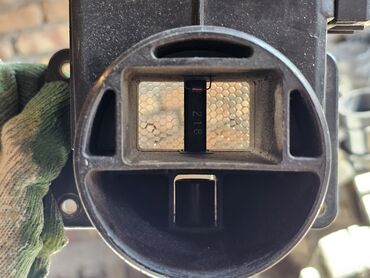 Датчики, сенсоры, предохранители: Расходомер Mitsubishi 1997 г., Б/у, Оригинал, Германия — 8