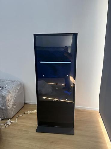 Reklam lövhələri: İnteraktiv rəqəmsal kiosk / vertikal info‑panel - Böyük vertikal — 1