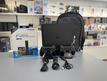 комп игровой: Игровой комплект PlayStation 4 slim, включающий консоль, два