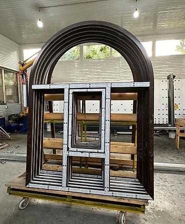 Пластиковые окна на заказ: Пластиковое окно на заказ, Тип окна: Витражные, Мансардные, Панорамные, Декоративные особенности: Другие особенности, Бесплатная установка, Без рассрочки — 2