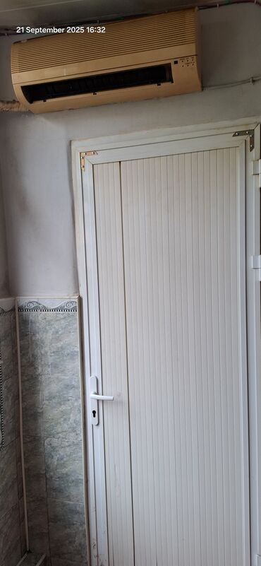 Uzunmüddətli kirayə mənzillər: Kiraye ucun 1otaqli studiya tipli menzil. 1 otaqli Ev butun lazimli — 7