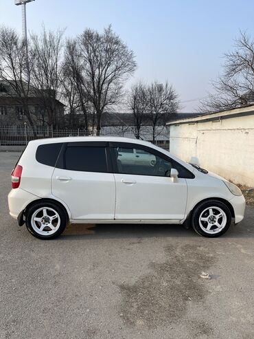 фара задняя хонда фит: Honda Fit: 2002 г., 1.3 л, Автомат, Бензин, Седан