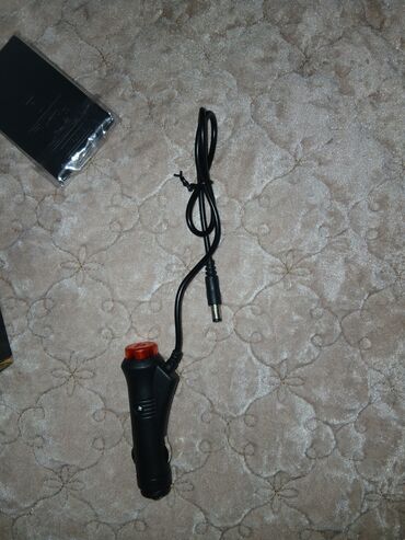 Digər salon aksesuarları: Avtomobil üçün LED işıqlandırma dəsti Məhsul tərkibi: - 2 ədəd — 5