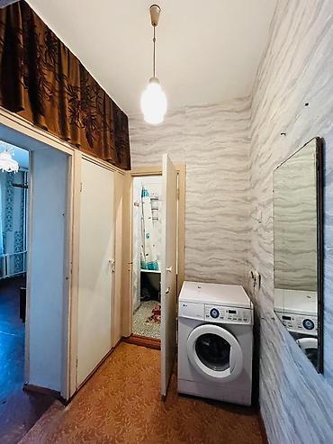 Квартиры: 3 комнаты, 69 м², Аламедин-1 мкр 106 серия, 3 этаж, Старый ремонт — 4