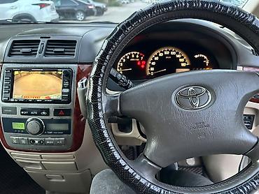 140 500: Toyota Ipsum: 2003 г., 2.4 л, Автомат — 2