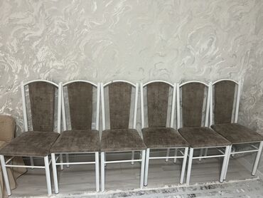 светильники встроенные в кухонную мебель: Стул для кухни, Б/у, Железо, цвет - Бежевый