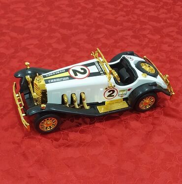 Avtomobil modelləri: Mercedes Formula-1 maşınlatı. Kolleksiya üçün retro model avtomobil – — 10