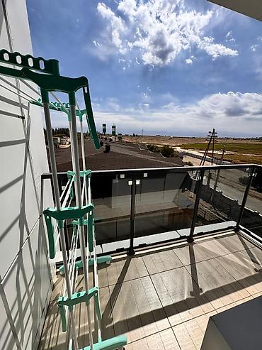 Аренда отелей и хостелов: Современный 4 звездочный апарт отель Raduga West Стильное стеклянное — 9