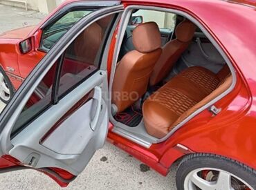 Mercedes-Benz: Mercedes-Benz C‑Class (W202) sedan, qırmızı rəng. - Kuzov: 4 qapılı — 8
