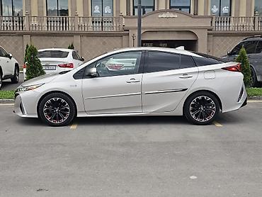 16000: Toyota Prius: 2018 г., 1.8 л, Гибрид, Хэтчбэк — 8