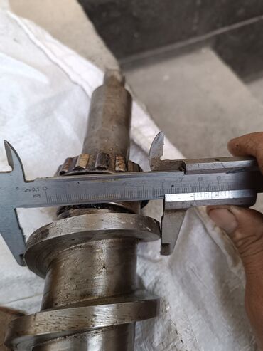 Масло, консервы: Шнековый Маслопресс.Маслобойка . только шнек вал и стол. рабочий — 23