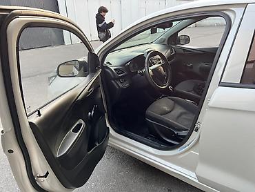 reno stepway: Chevrolet Spark: 2018 г., Автомат, Бензин, Хэтчбэк — 6