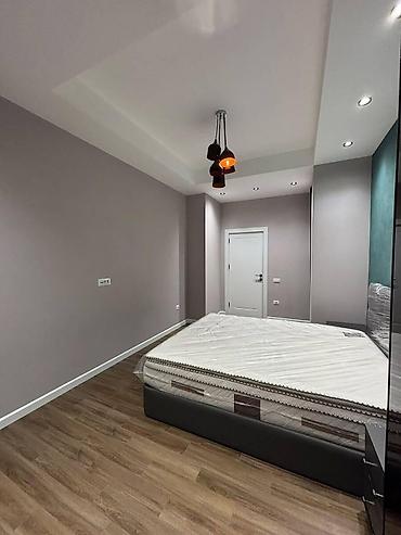 Yeni tikili: İcarəyə verilir 3 otaqlı yeni tikili 140 m², Ağ şəhər q. Kateqoriya — 15