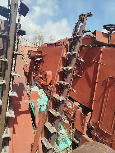 Уборочная техника: Зерноочиститель зернометатель См-4 Отвал-рыхлитель (V-образный) для — 10