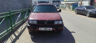 авто валдай: Volkswagen Vento: 1992 г., 1.8 л, Механика, Бензин, Седан