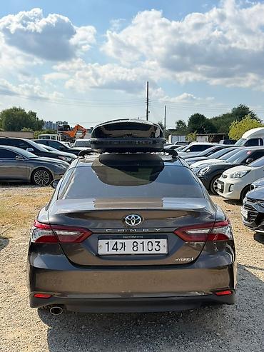 rav 4 2018: Toyota Camry: 2022 г., Автомат, Гибрид, Седан — 2