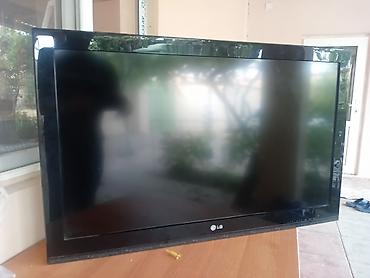 antena kabeli: LG LCD televizor - Ekran: təxminən 32–37 düym diaqonallı, parlaq qara — 2