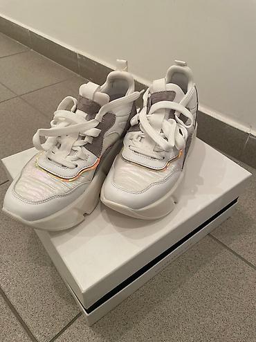voile blanche: Кроссовки Женские Voile Blanche. 💯оригинал. Новые. Не подошел размер — 3