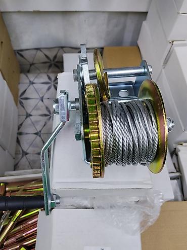 лебедка ручная аренда: Ручная лебедка Hand Winch 600 lbs - Тяговое усилие: 600 lbs (около — 2
