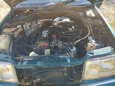 Mercedes-Benz: Mercedes-Benz E-Class: 1990 г., 3 л, Ручные, Бензин, Седан — 5