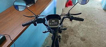 velisoped: Elektrik moped/skuter - Şassi və dizayn: Qara rəngli, yığcam gövdə; — 3