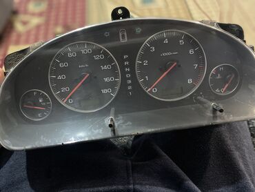 лейлек авто: Приборлор калканы Subaru 2001 г., Колдонулган, Оригинал, Жапония
