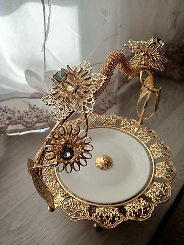 коробки для торта: Десертная этажерка/конфетница на ножке с декоративной аркой - — 2