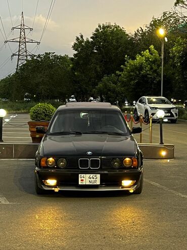 BMW: BMW 5 series: 1989 г., 2.5 л, Механика, Бензин, Седан