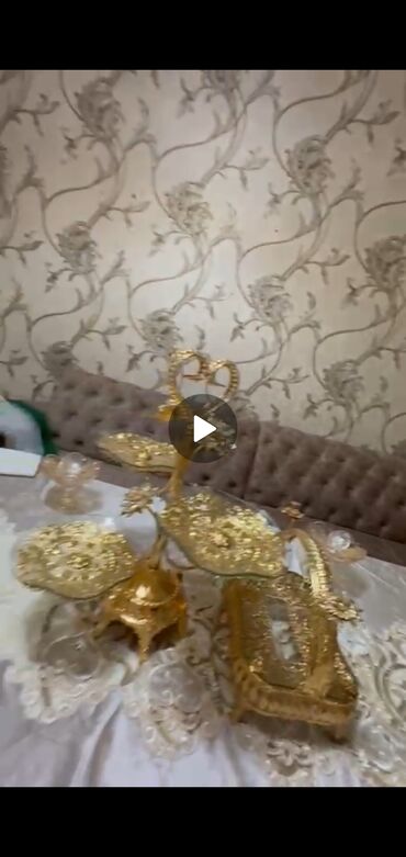 кух набор: Срочно продаётся мягкий диван комплект с столом . турецкий дизайн как