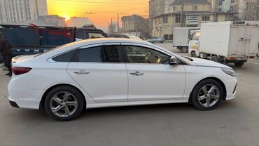 Hyundai: Hyundai Sonata: 2019 г., 2 л, Автомат, Газ, Седан — 12