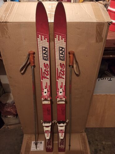 Oprema za skijanje: Dečije skije "ELAN" sa štapovima. Dužina skija 120cm — 1