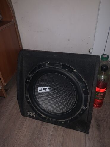 уселитель на буфер: Сабвуфер FUT (Fut) в корпусе - Тип: автомобильный сабвуфер в закрытом