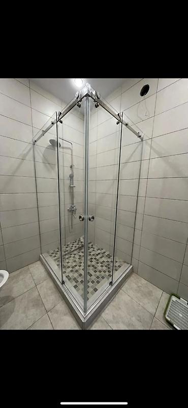 Душевые перегородки и ограждения: Душевые перегородки и зеркала на заказ, по индивидуальным размерам — 13