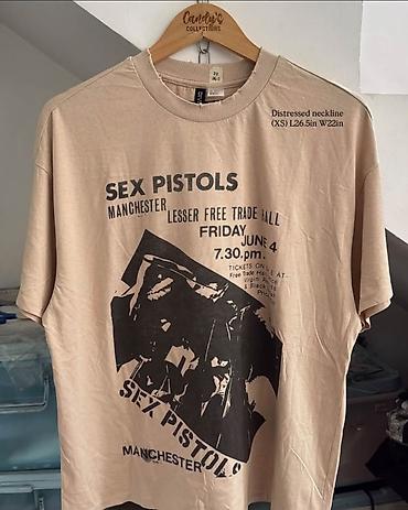 футболка acdc bershka: Футболка унисекс с принтом Sex Pistols Покупалась в Германии в H&M — 1