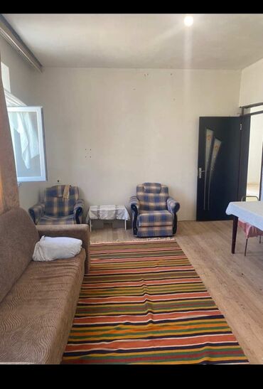 Həyət evləri və villaların satışı: Bahar 3 otaqlı, 110 kv. m, Orta təmir — 10