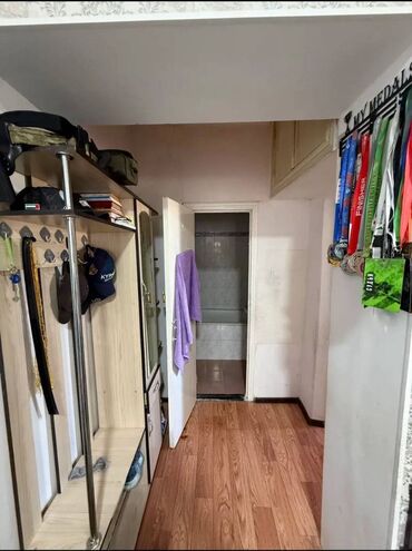 срочная продажа авто бишкек: 2 комнаты, 50 м², Индивидуалка, 4 этаж