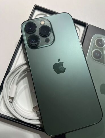 Apple iPhone: IPhone 13 Pro Max, Б/у, 128 ГБ, Alpine Green, Зарядное устройство, Защитное стекло, Чехол, 86 %