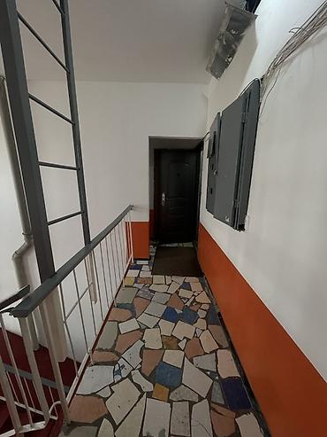 квартира 6 комнат: 1 комната, 35 м², 105 серия, 9 этаж, Косметический ремонт — 10