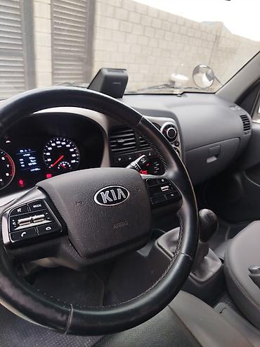 Kia: Kia BONGO: 2021 г., 2.4 л, Механика, Газ, Пикап — 4