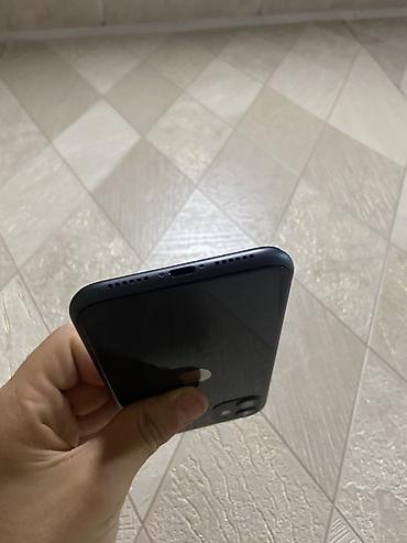 Apple iPhone: IPhone 11, Qara — 7