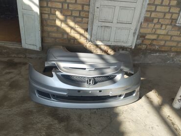 Автозапчасти: Передний Бампер Honda 2005 г., Б/у, цвет - Серебристый, Оригинал