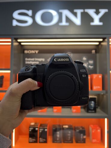 Digər foto və video aksesuarları: Canon 5 D mark II