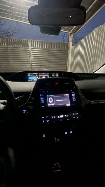 Toyota: Toyota Prius: 2019 г., 1.8 л, Автомат, Бензин, Внедорожник — 6