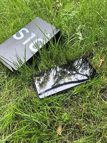 с 10 е: Samsung Galaxy S10 Plus, Б/у, 128 ГБ, цвет - Черный — 1